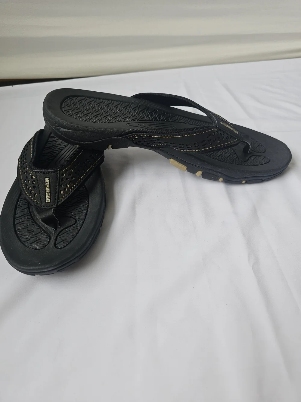 Hobibear Men’s Athletic Flip Flops - Black/Tan Sport Sandals - Size 13 US (EU 48